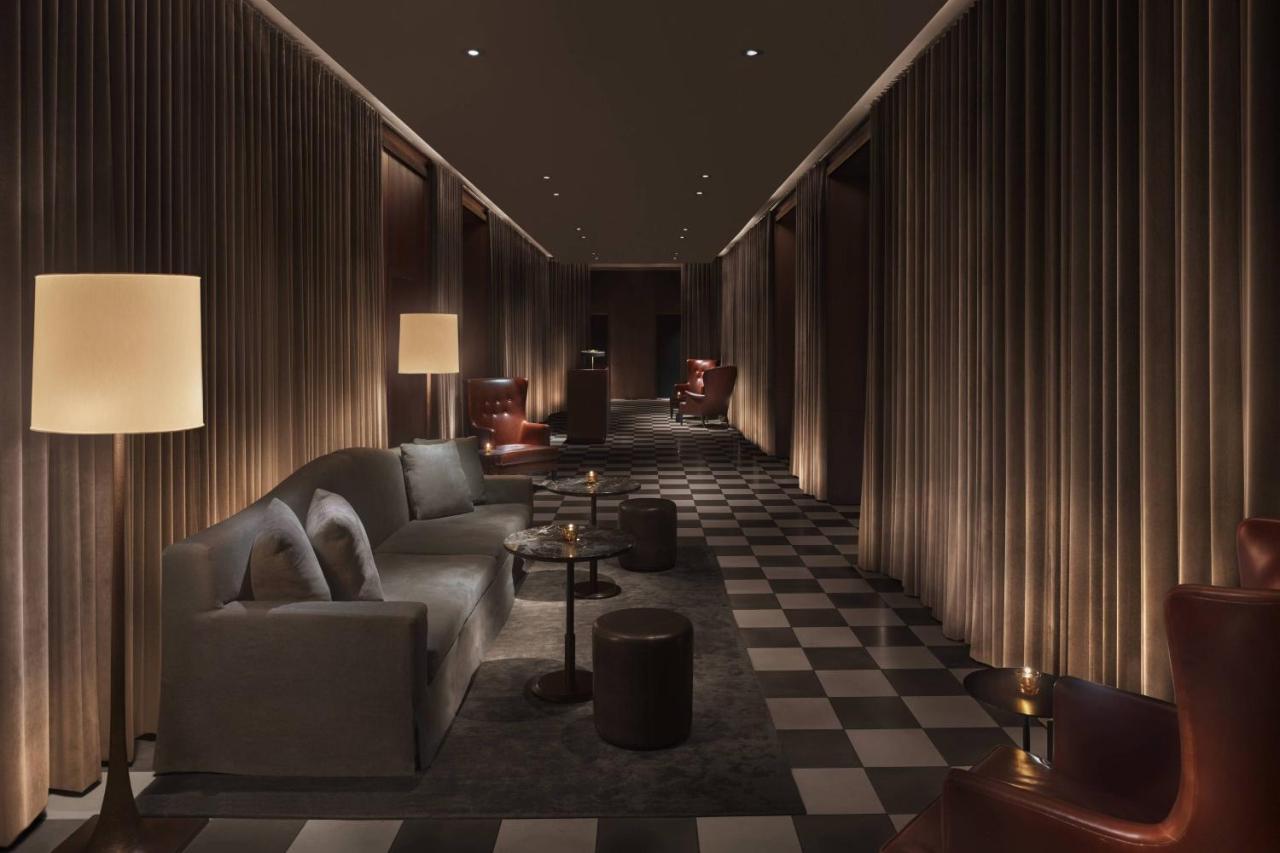 The Times Square Edition Нью-Йорк Екстер'єр фото The Lounge at The Concourse