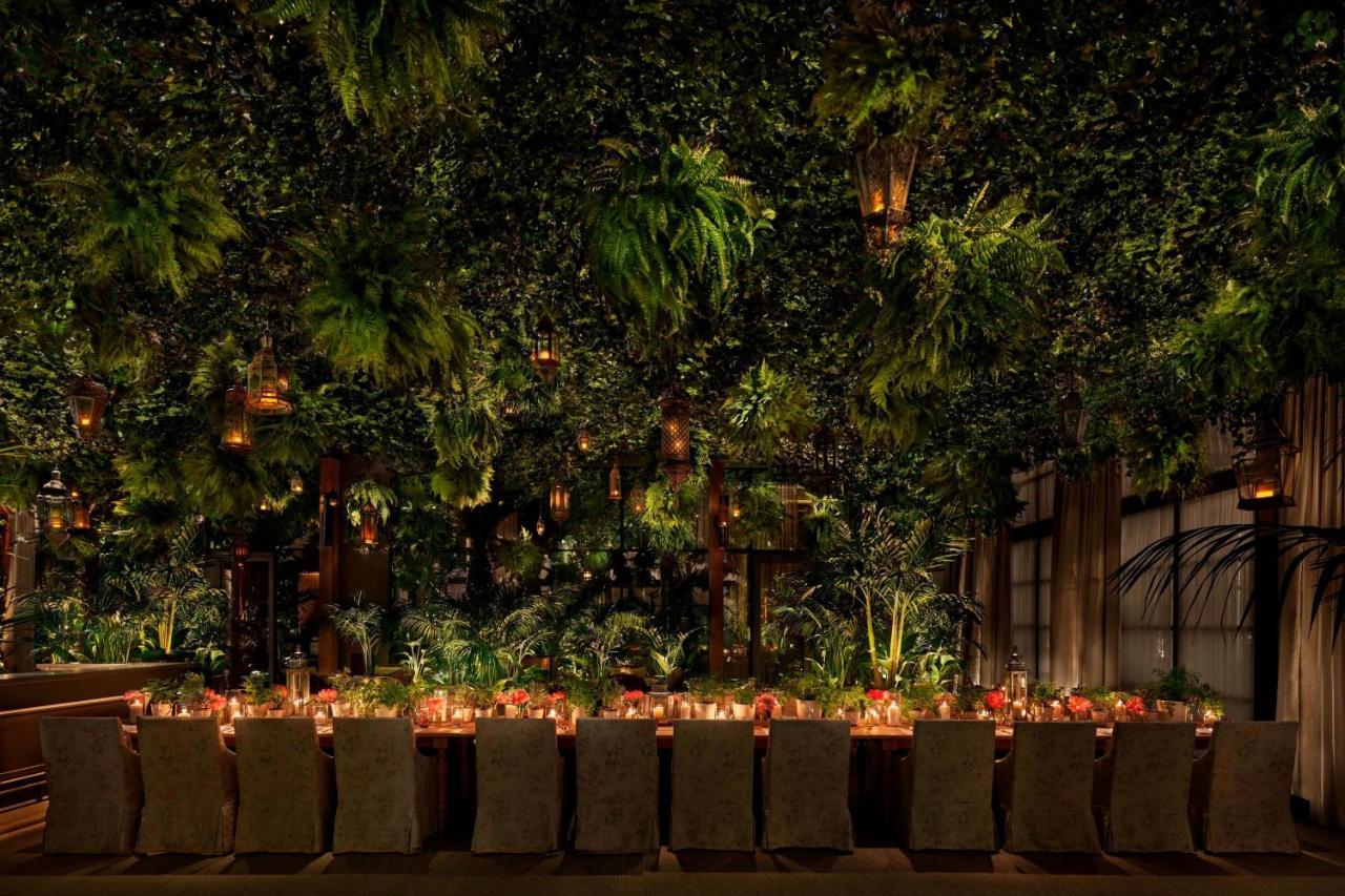 The Times Square Edition Нью-Йорк Екстер'єр фото The Garden at The Standard East Village