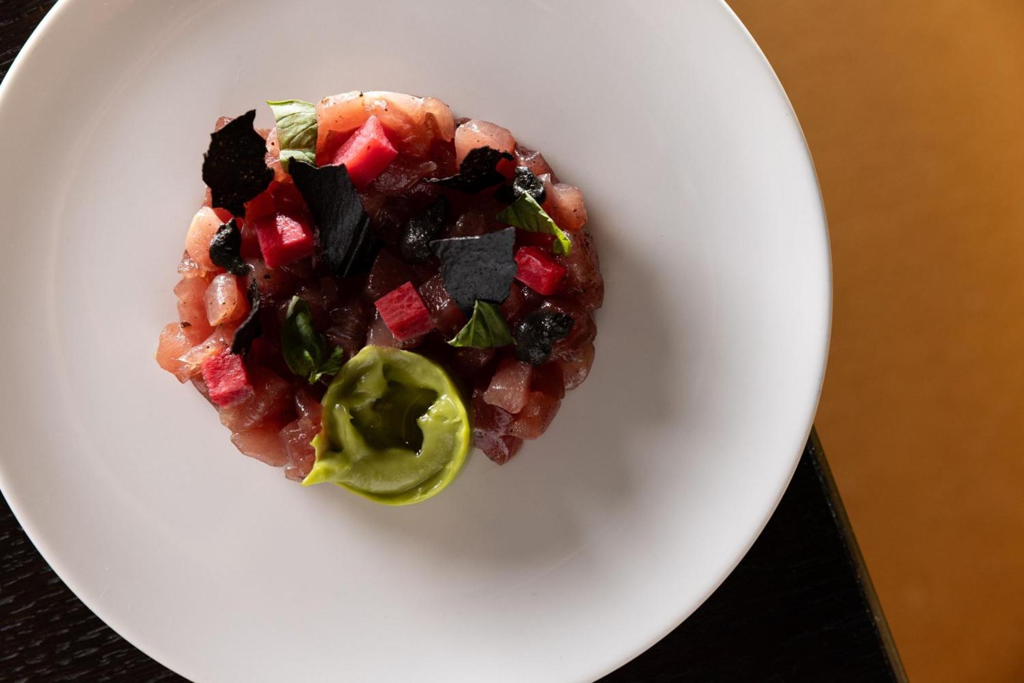 The Times Square Edition Нью-Йорк Екстер'єр фото A plate of tartar