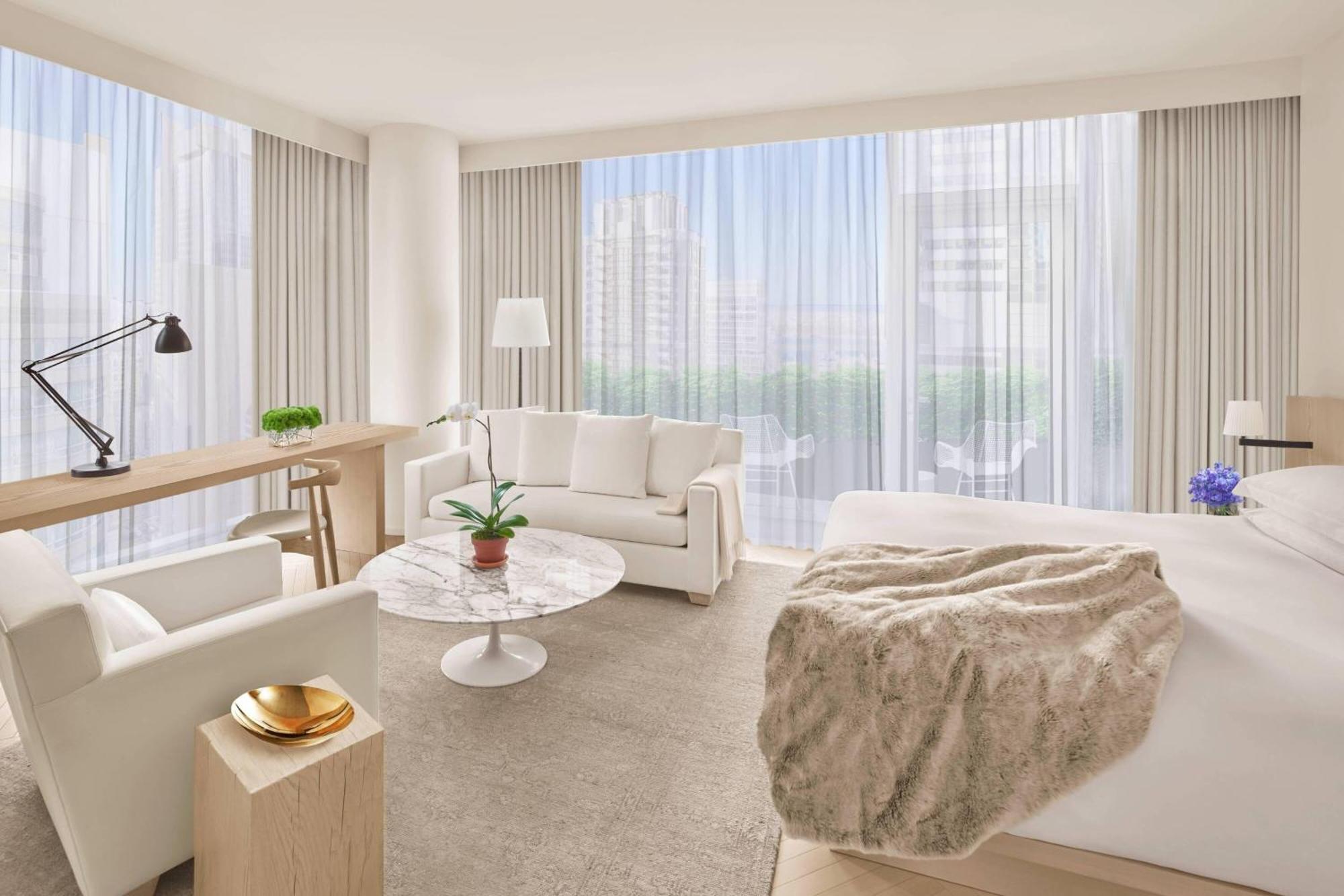 The Times Square Edition Нью-Йорк Екстер'єр фото A bedroom at The Ritz-Carlton, South Beach