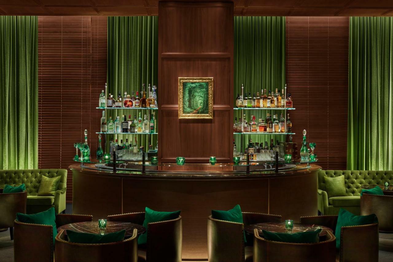 The Times Square Edition Нью-Йорк Екстер'єр фото The bar at the Green Bar